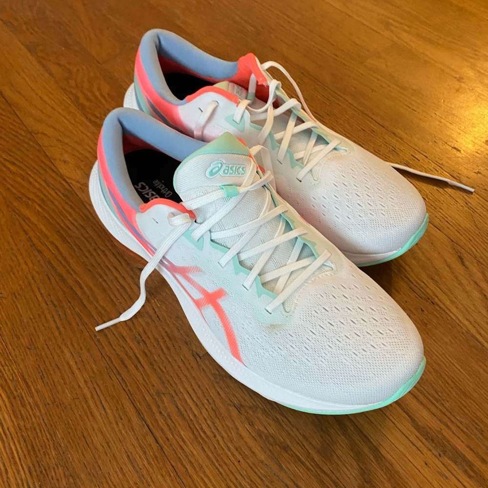Near New ASICS Gel-Pulse 13, Women’s 12